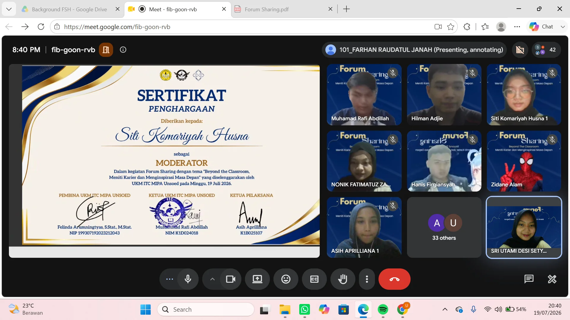 Beyond the Classroom: Meniti Karier dan Menginspirasi Masa Depan