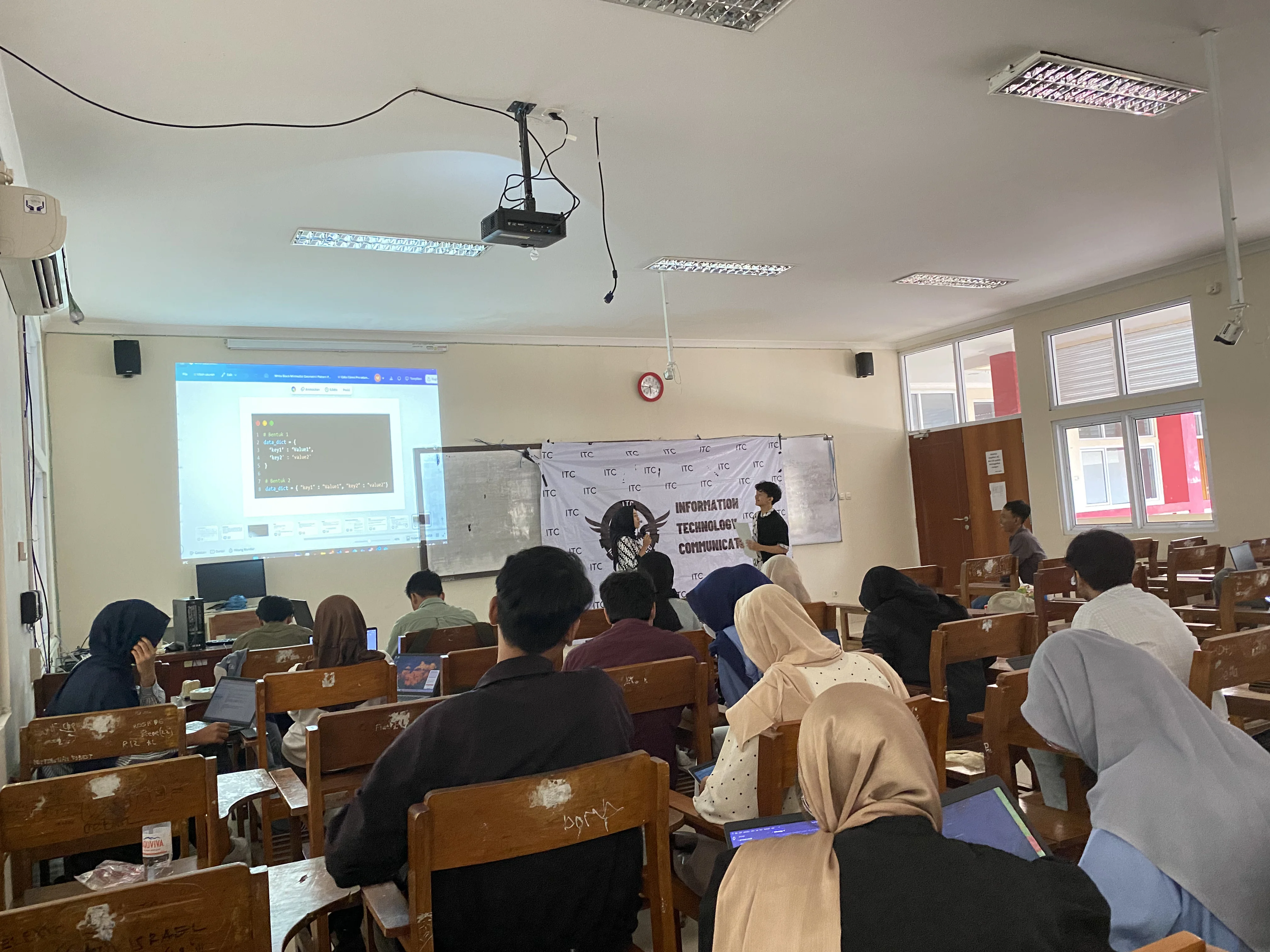 PPA I 2025 - Phyton Introduction: From Data Types to Conditioning Logic