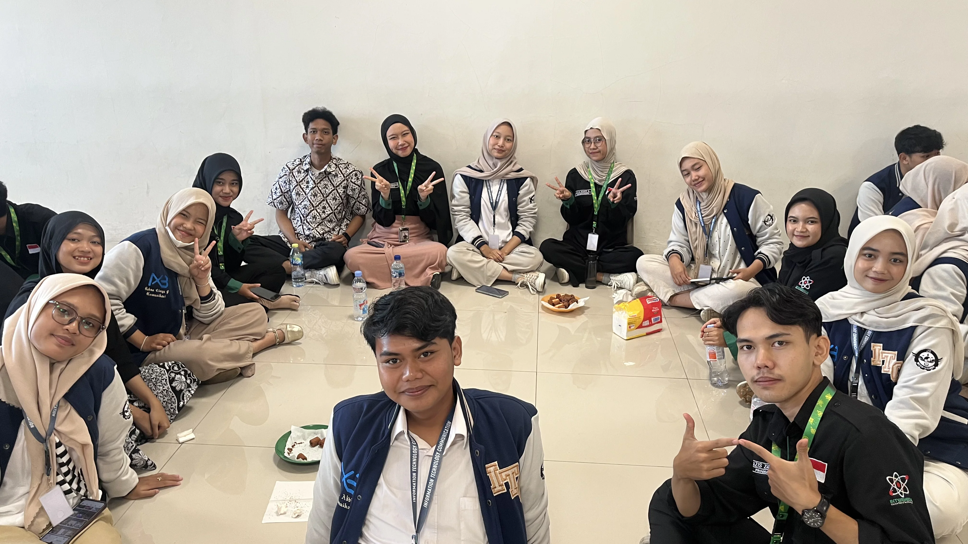 UKM ITC MIPA Unsoed X UKM Intermedia Amikom Purwokerto