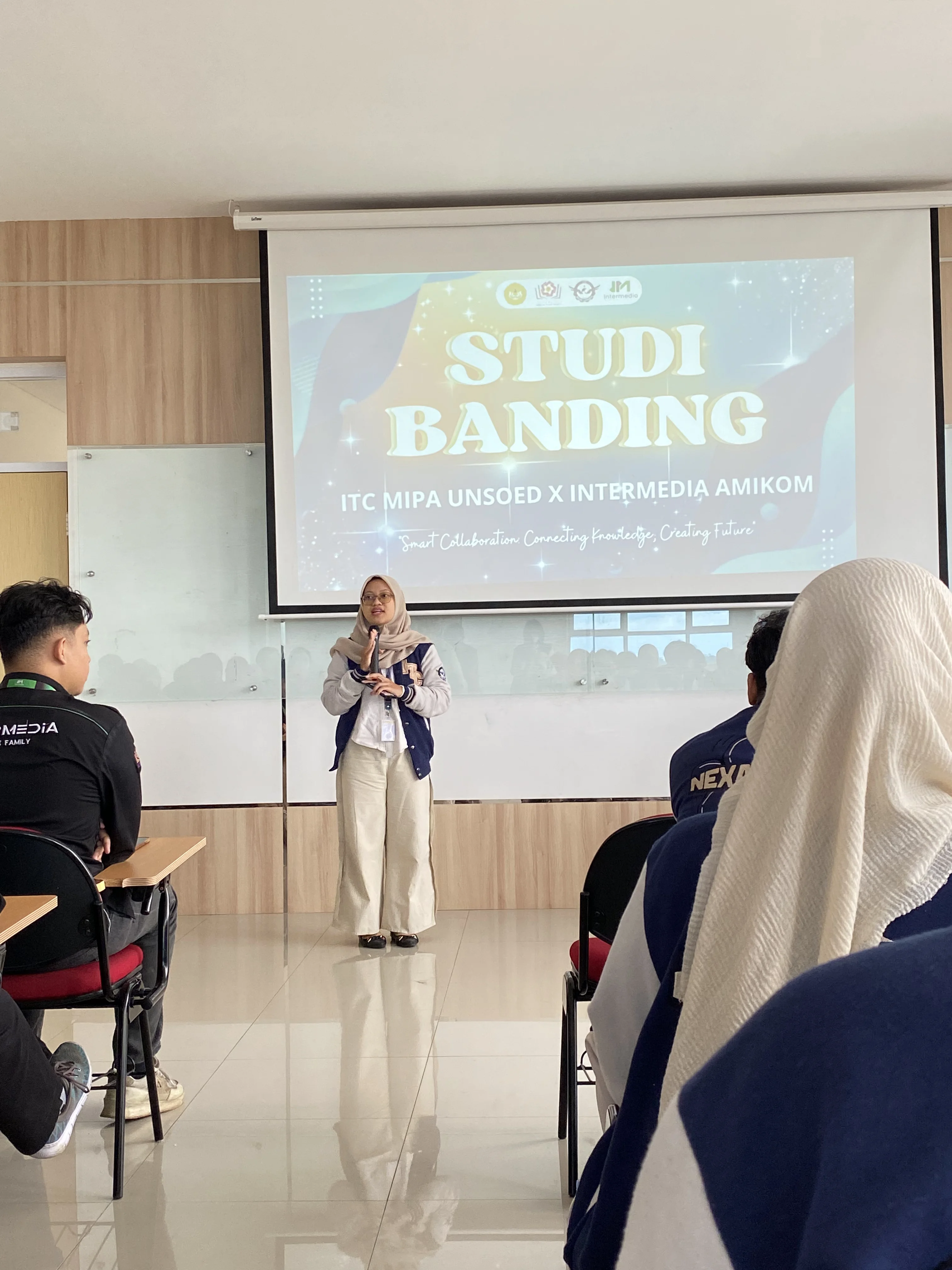 UKM ITC MIPA Unsoed X UKM Intermedia Amikom Purwokerto