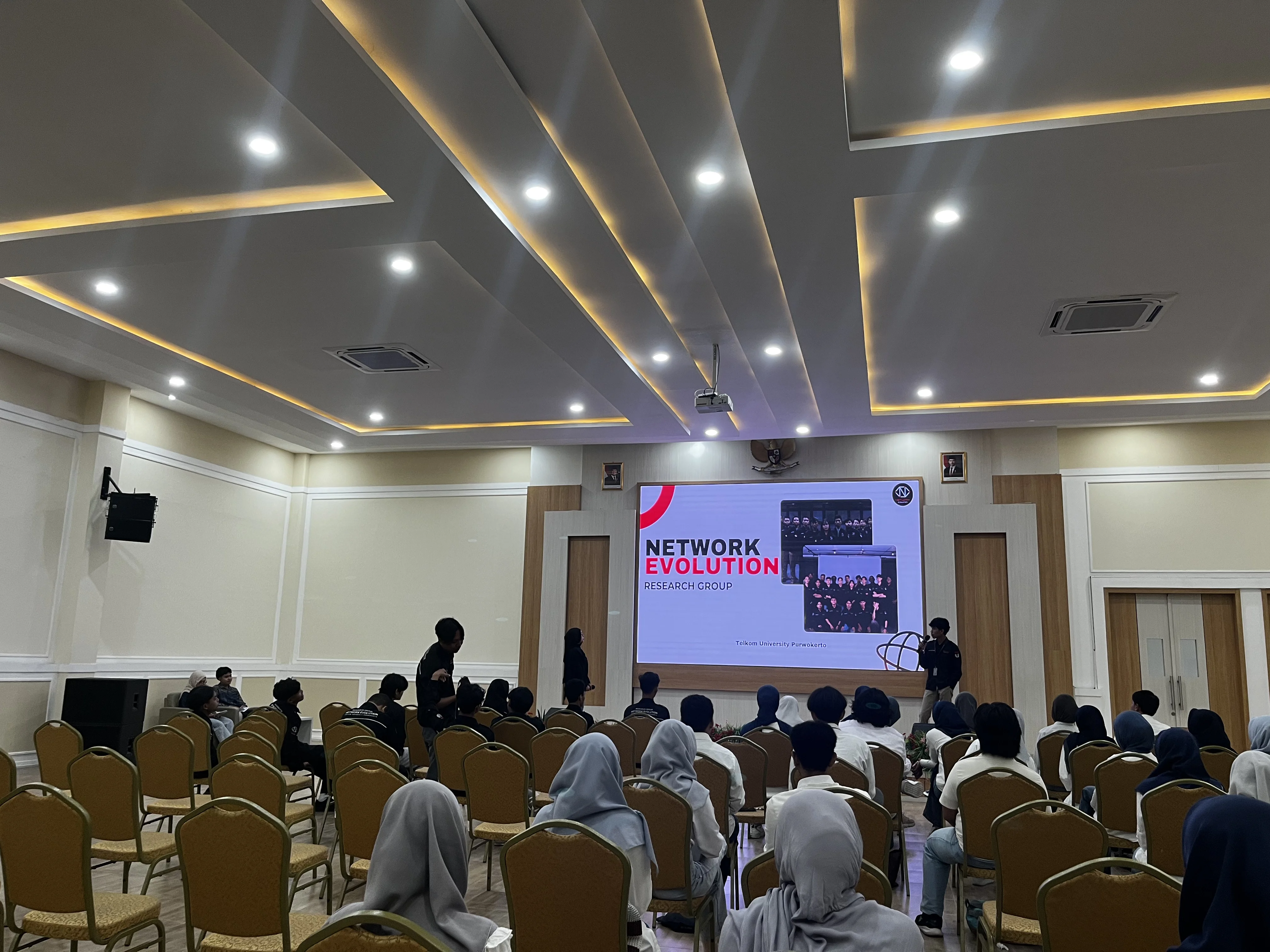 UKM ITC MIPA Unsoed X Network Evolution Telkom
